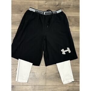 Under Armor Loose HeatGear running shorts with leggings Men’s L Black & White